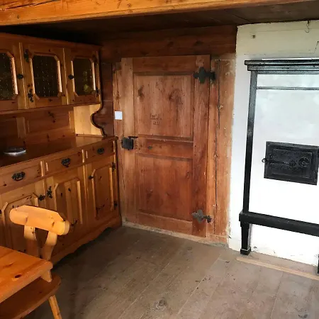 Alphütte Burst Ferienhaus *